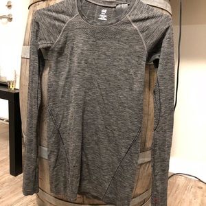 Light weight long sleeve workout shirt